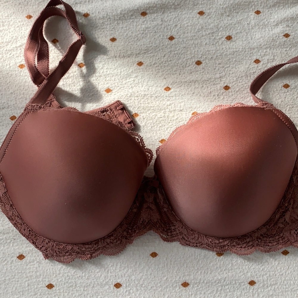 VS Demi bra